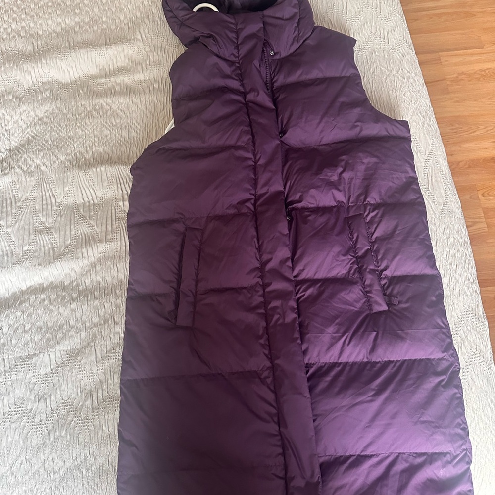 Eddie Bauer Women's Deep Purple Puffer Coat